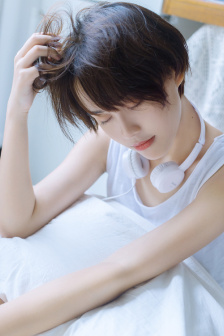 给我啊你的舌头向下这是啥歌曲